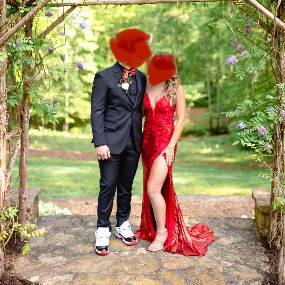 Jovani prom dress size 4 red sequence